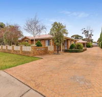2 / 3 Wyndham AveCowes
