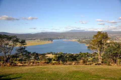 The Villa On Pine Tree - Events Australia 3