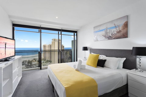 Holiday Holiday Circle On Cavill - Events Australia 1