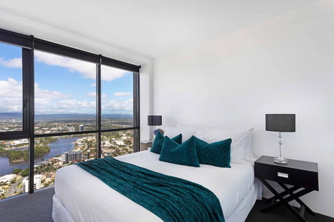 Holiday Holiday Circle On Cavill - Events Australia 4