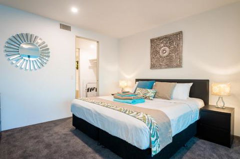 29 / F Private Apartment In Iconic Q Resort & Spa. Ocean & River Views - Events Australia 5