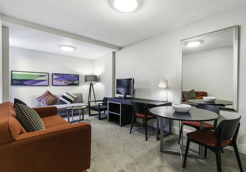 DARLING A Tidy Space In A Great Location - Events Australia 3