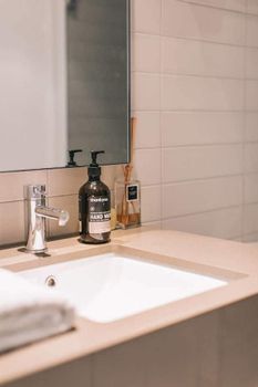 Experience Waterfront Luxury With Views - Events Australia 1