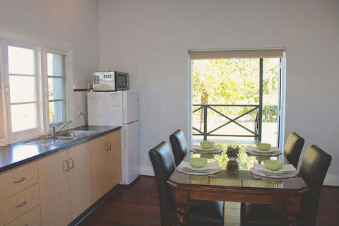 Upper Reach Spa Cottage - Events Australia 7