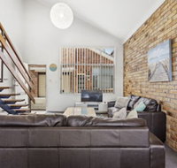 The Pines 5 / 4 Messines Street - Events Australia