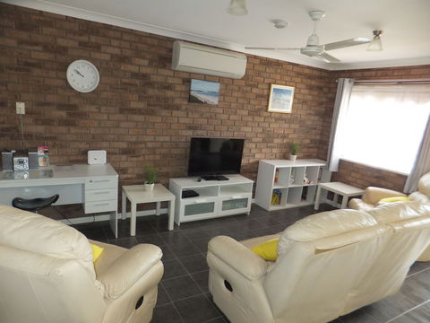 Ocean Beach Chalet 18 - Accommodation Europe 3