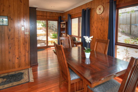 Glendell Cottage - Events Australia 3