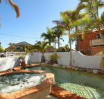 Unit 4 Coolum Sands Apartments 34 First Avenue Coolum Beach 400 BOND LINEN SUPPLIED - Events Australia