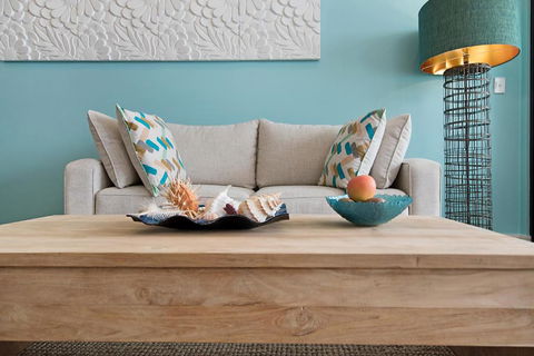 Arena Luxury Beachfront Apartment - Events Australia 3