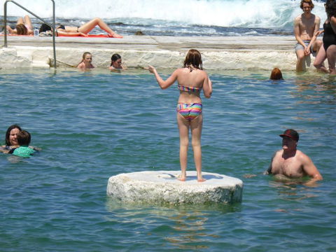 Arena Luxury Beachfront Apartment - Events Australia 1