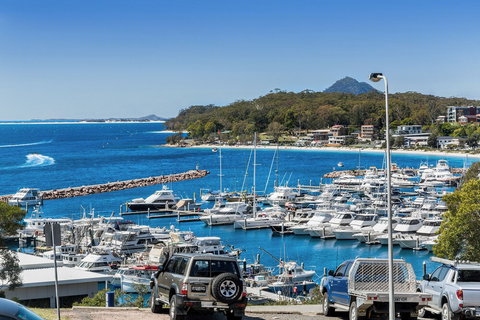 Laman Lodge Unit 2 15 Laman Street - Events Australia 0