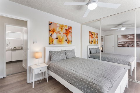 Laman Lodge Unit 2 15 Laman Street - Events Australia 4