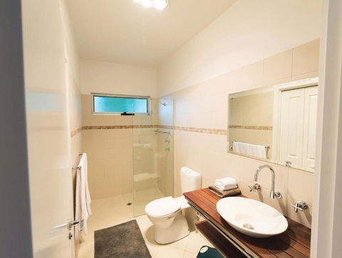 Studio 22 - Accommodation Europe 6