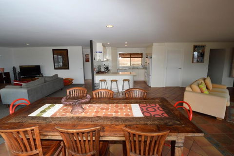 Lontano - Events Australia 2