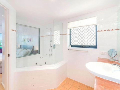 The Sands Unit 28 Straight Across The Road From The Beach - Events Australia 6