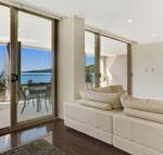 Aura apartment with Spectacular Views - Events Australia