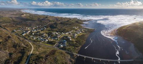 Arthur Riverfront & Sea Lodge Upstream - Events Australia 6