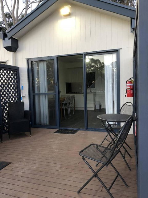 Coonawarra Cabins Unit B - Events Australia 6