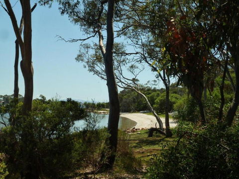 Lilys By The Lake Raymond Island Accommodation - Accommodation Europe 4