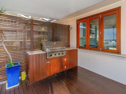 Seagrass 1 / 3 Great Holiday Destination. - Tourism Bookings 3