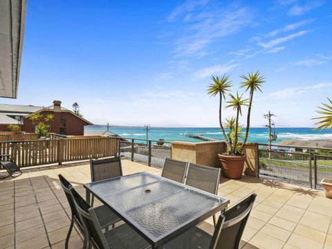 APARTMENT 12 PACIFIC APARTMENTS Across From The Pier - Events Australia 6