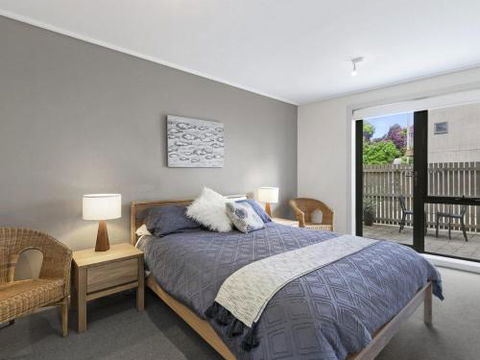 APARTMENT 23 PACIFIC APARTMENTS Sit On The Deck & Soak In The View - Events Australia 2