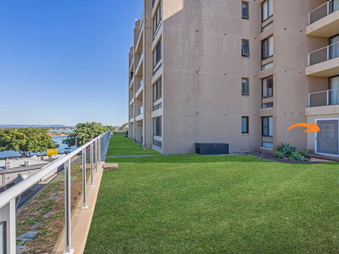 Garden Apartment At Forster Tower - Events Australia 4