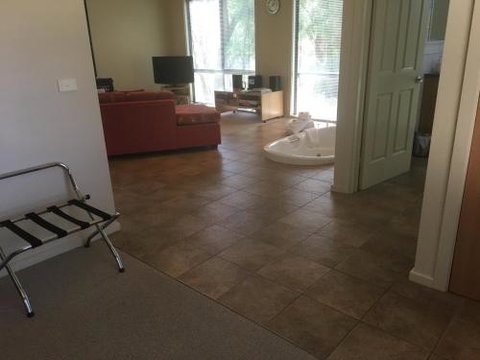 Romantic Cottage For 2Sunken Spa BathOtway Range - Events Australia 5