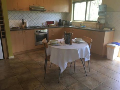 Romantic Cottage For 2Sunken Spa BathOtway Range - Events Australia 3