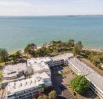 FAMILY ISLAND GETAWAY BEACHFRONT APARTMENT - Tourism Bookings