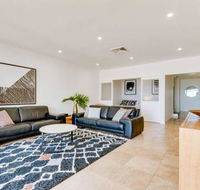 Sapphire Seas Beach House - Accommodation Europe