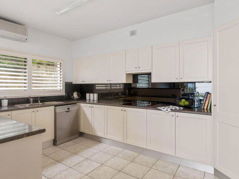 La CimaatNelson Bay - Events Australia 6