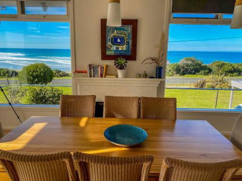 MAVI BEACH HOUSE Beachfront Wifi Views - Events Australia 3