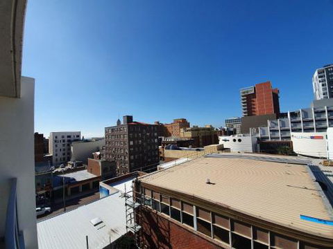 (just Listed) Bolton St. 1br 350m Walk To Newcastle Beach +++ Wifi End Eand - Accommodation Europe 4