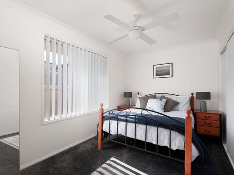 The Fingie At Fingal Bay - Events Australia 4