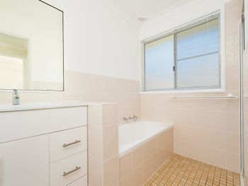 The Rest 6 Flannel Flower Fairway - Events Australia 2