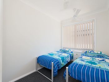 The Rest 6 Flannel Flower Fairway - Events Australia 1