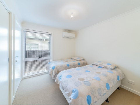 Genesta 5B House In Cowes - Tourism Bookings 0