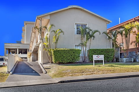 Zenith Unit 7 / 10 Messines Street - Events Australia 0