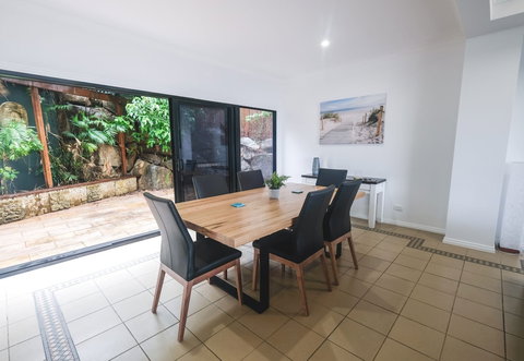 Absolute Airlie Airlie Beach - Events Australia 5