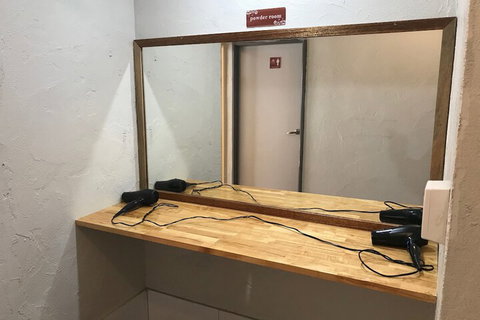 Hay Street Travellers Inn Hostel - Events Australia 4