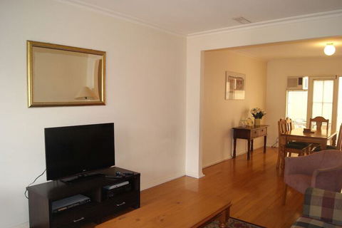 Moonee Valley Views Apartments - Events Australia 1