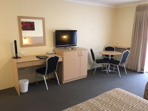 Maclin Lodge Motel - Events Australia 6