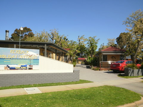 Kickback Cottages - Events Australia 0