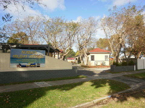 Kickback Cottages - Events Australia 3