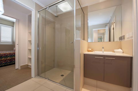 Laguna Apartments - Events Australia 4