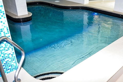 Zenith Ocean Front Apartments - Accommodation Europe 2