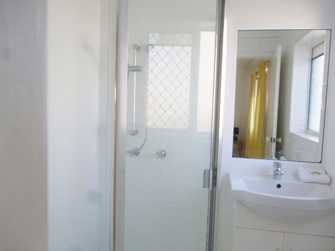 Le Lavandou Holiday Apartments - Events Australia 6