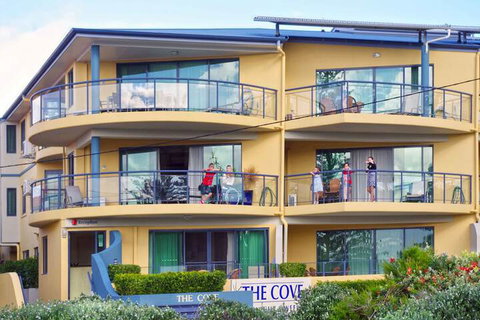 The Cove Yamba - Tourism Bookings 1
