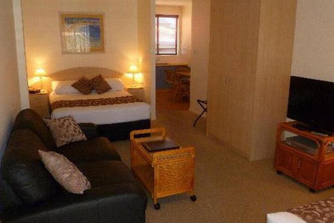 Surf Motel - Tourism Bookings 6
